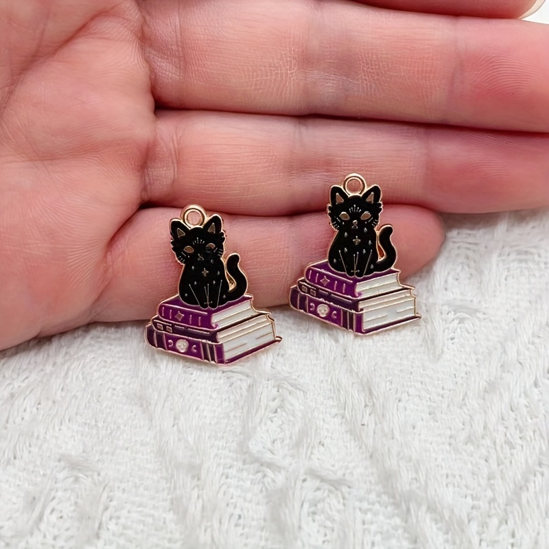 8 Gilded Cat Charms for Jewelr - Jewelry Making Guide Book review and price