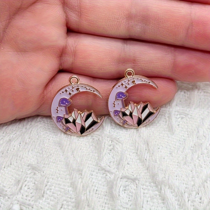 8 Gilded Cat Charms for Jewelr - Jewelry Making Guide Book review and price